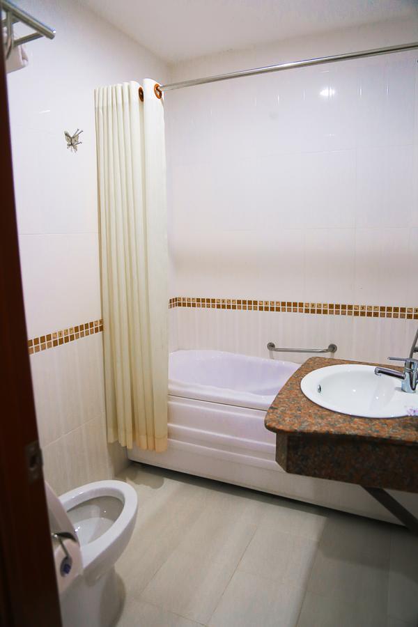 Golden Hotel TP. Hồ Chí Minh Ngoại thất bức ảnh